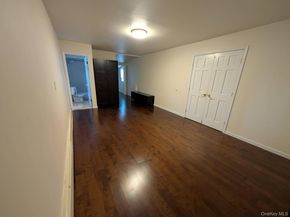 15 Falcon Lane, Levittown NY 11756
