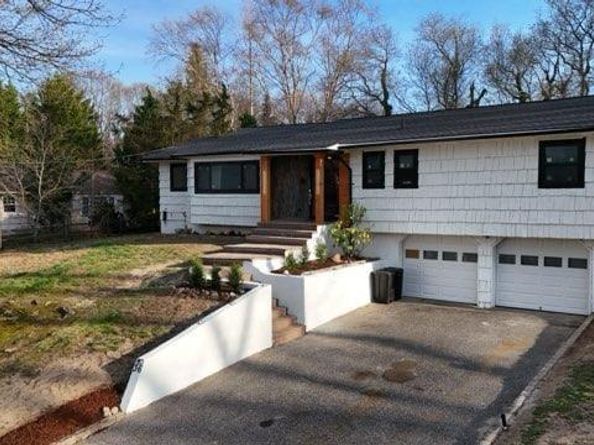 36 Storyland Lane, East Setauket NY 11733