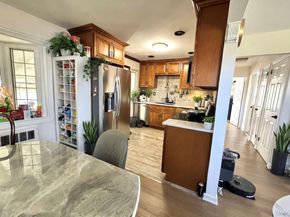 289 Roselle Street, Mineola NY 11501