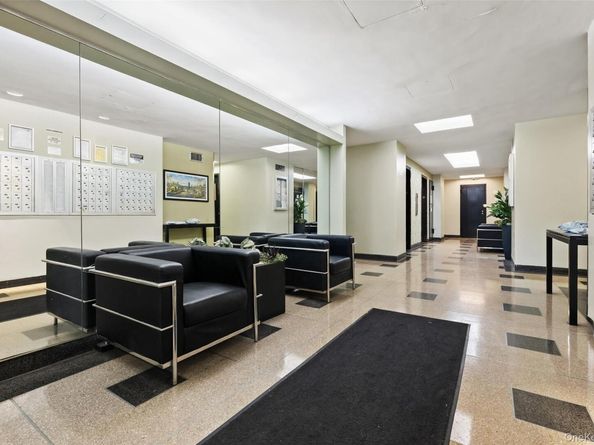 8 Fordham hill Oval 10B, Bronx NY 10468