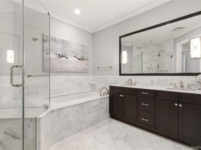 5000 Royal Court 5014, North Hills NY 11040