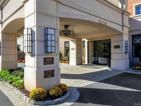 5000 Royal Court 5014, North Hills NY 11040