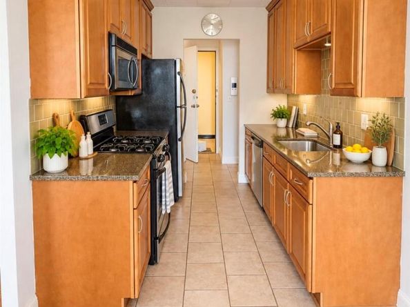 510 Midland Avenue 2C, Yonkers NY 10704