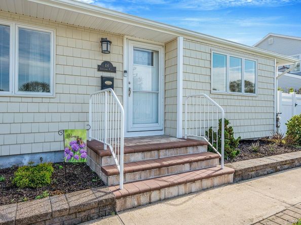 46 Sheldon Place, Commack NY 11725