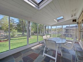 16 Ria Drive, White Plains NY 10605