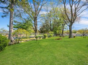 16 Ria Drive, White Plains NY 10605