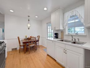 16 Ria Drive, White Plains NY 10605