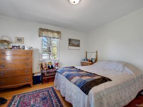 16 Ria Drive, White Plains NY 10605