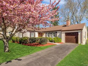 16 Ria Drive, White Plains NY 10605