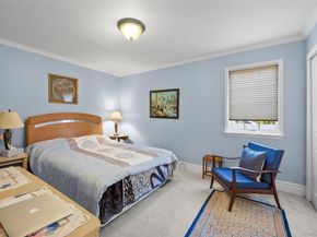 16 Cabriolet Lane, Melville NY 11747