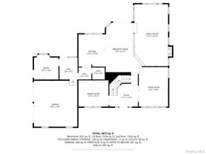 6 Robert Court, Center Moriches NY 11934