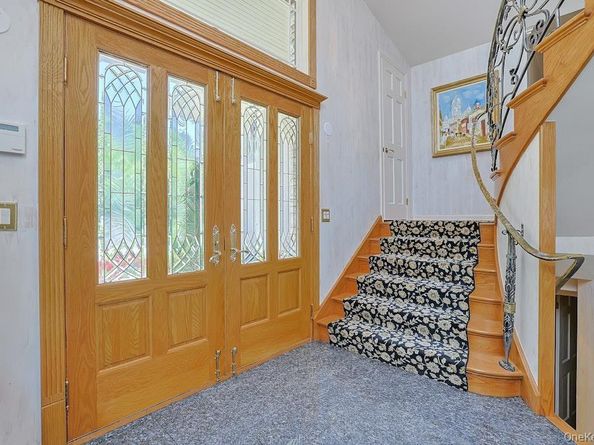 1 Rock Hill Lane, Scarsdale NY 10583