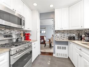 333 E Broadway 1D, Long Beach NY 11561