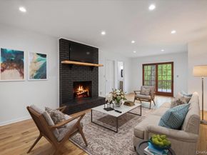 10 Silvermine Drive, South Salem NY 10590