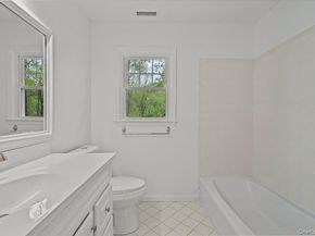 10 Silvermine Drive, South Salem NY 10590