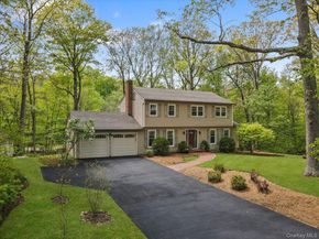 10 Silvermine Drive, South Salem NY 10590