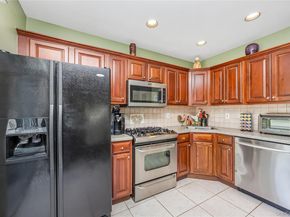 8 Hannah Lane, Middle Island NY 11953