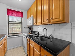 67-30 Dartmouth Street 2S, Forest Hills NY 11375
