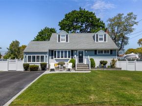 317 Oconnor Road, North Babylon NY 11703