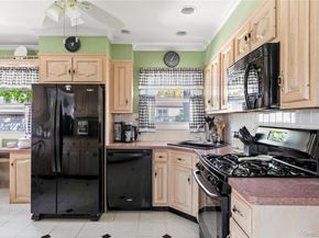 317 Oconnor Road, North Babylon NY 11703