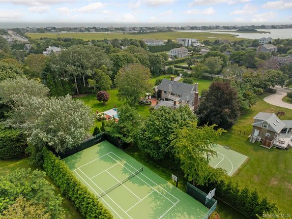 92 Beach Lane, Westhampton Beach NY 11978