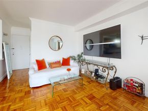 3 Fordham Hill Oval 8B, Bronx NY 10468