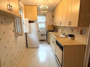 25216 63 Avenue 41340, Little Neck NY 11362