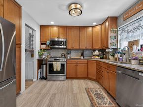 182 W 21st Street, Deer Park NY 11729