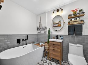 182 W 21st Street, Deer Park NY 11729