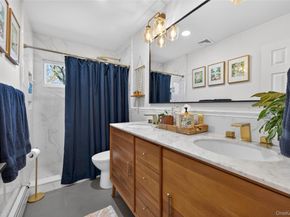 182 W 21st Street, Deer Park NY 11729