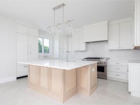7 Convent Lane, Center Moriches NY 11934