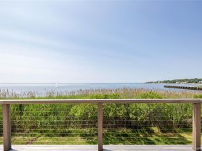 7 Convent Lane, Center Moriches NY 11934