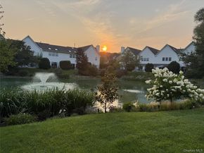 113 Erin Lane, East Setauket NY 11733