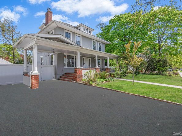 537 Livingston Street, Westbury NY 11590
