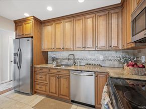 40 West 4 St 163, Patchogue NY 11772