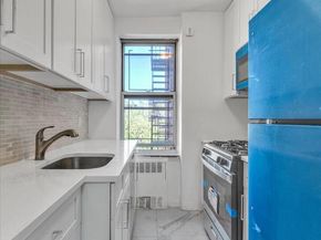 67-12 Yellowstone Boulevard E5, Forest Hills NY 11375