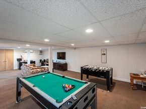13 Van Scoys Path, East Hampton NY 11937