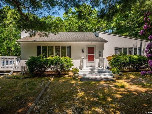 13 Van Scoys Path, East Hampton NY 11937