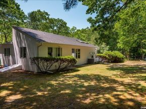 13 Van Scoys Path, East Hampton NY 11937