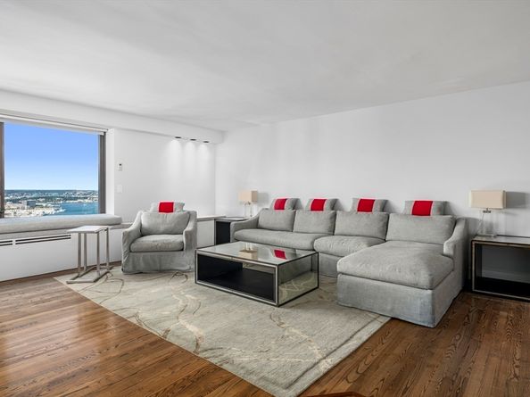 65 East India Row PHC, Boston MA 02110