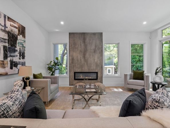 50 Grace, Newton MA 02459