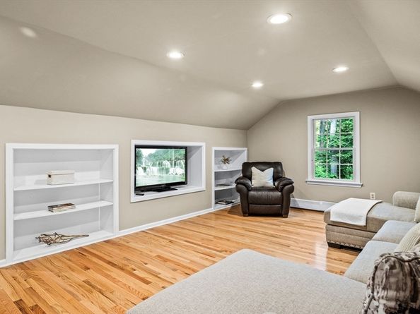 10 High Ridge Road, Boxford MA 01921