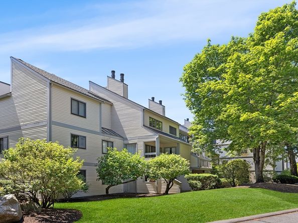 1100 Salem St 93, Peabody MA 01940