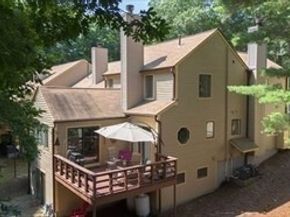 38 Bentwood Dr 38, Sturbridge MA 01566