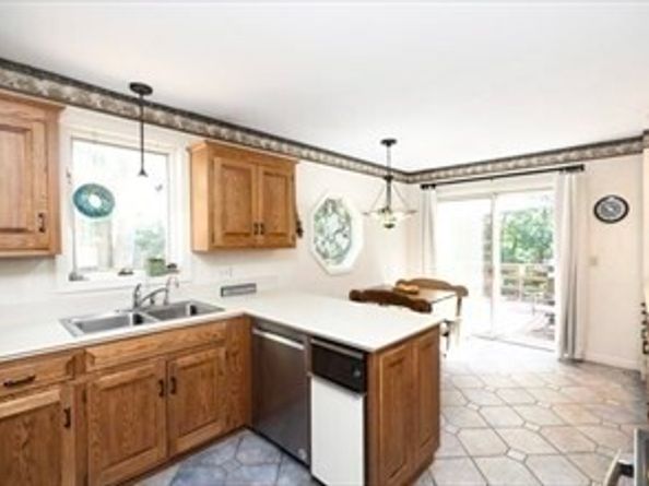 38 Bentwood Dr 38, Sturbridge MA 01566