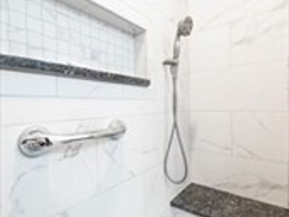38 Bentwood Dr 38, Sturbridge MA 01566