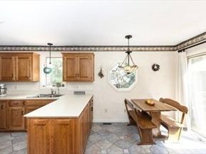 38 Bentwood Dr 38, Sturbridge MA 01566