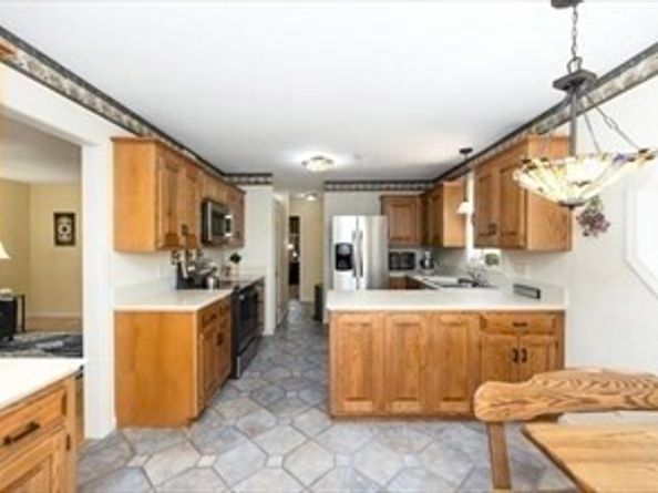 38 Bentwood Dr 38, Sturbridge MA 01566