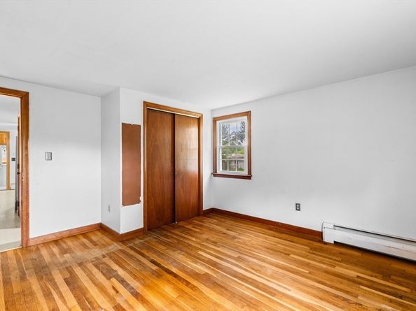 8 North St, Bridgewater MA 02324