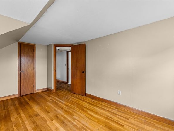 8 North St, Bridgewater MA 02324